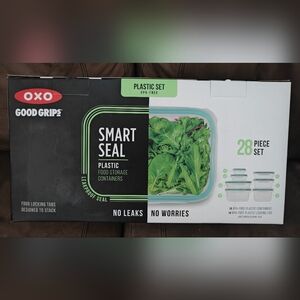 OXO Smart Seal Plastic Set with Green Accents